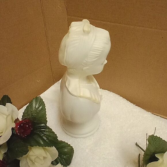 Vintage Avon Classic 18th Century Moonwind Cologne Busts, Set Of 2 white - Picture 4 of 9